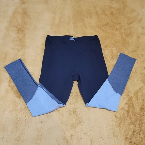 Avia Athletic Leggings Size M (8-10) - Picture 2 of 3